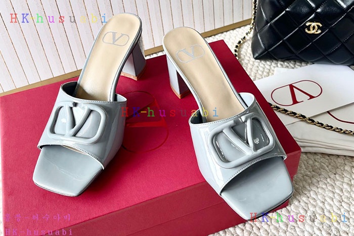 NEW 발렌티노 샌들 신상 V 6933502