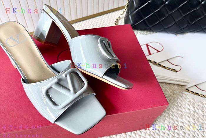 NEW 발렌티노 샌들 신상 V 6933502