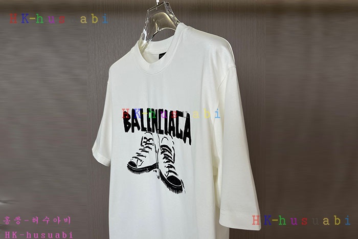 NEW 발렌시아가 반팔티 신상 B 1750405