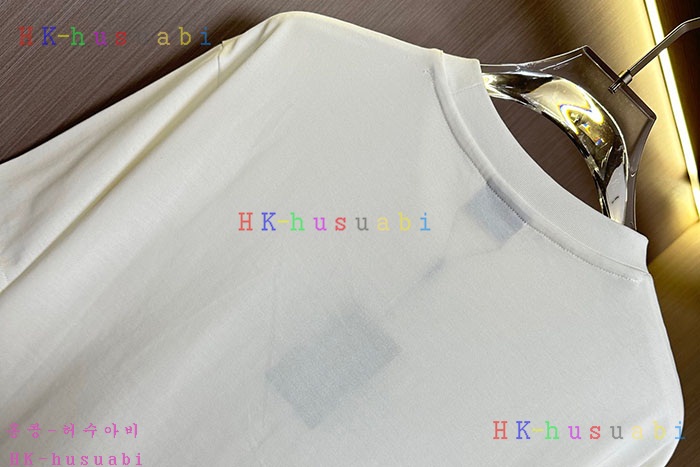 NEW 발렌시아가 반팔티 신상 B 1750405