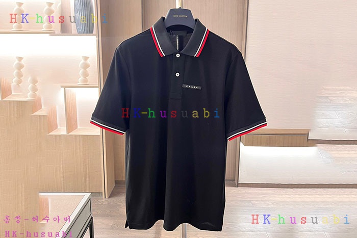 NEW 프라다 카라 반팔티 신상 P 2857014