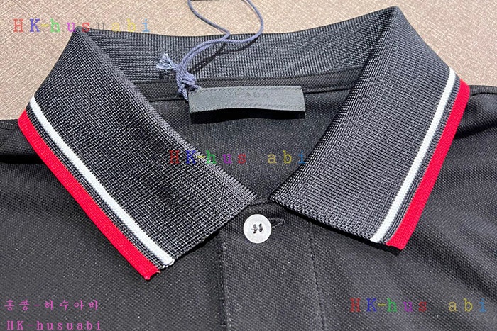 NEW 프라다 카라 반팔티 신상 P 2857014