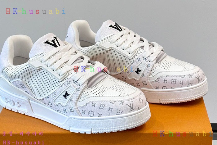 NEW 루이비통 스니커즈 신상 LV 2558017