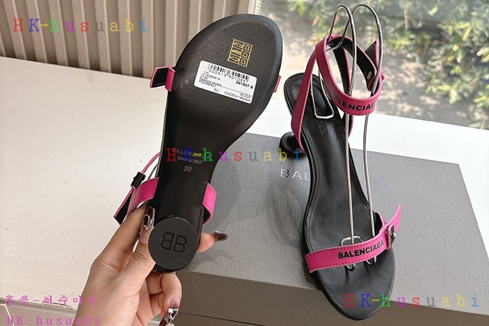 NEW 발렌시아가 신발 신상 B 5594406