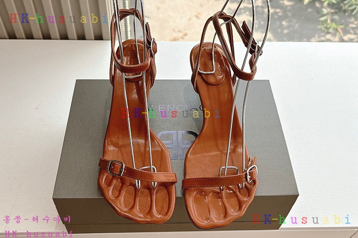 NEW 발렌시아가 신발 신상 B 5594407