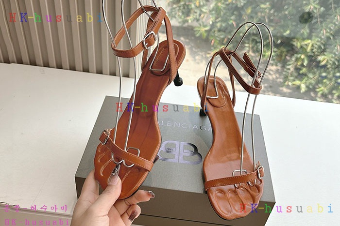 NEW 발렌시아가 신발 신상 B 5594407