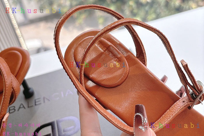 NEW 발렌시아가 신발 신상 B 5594407