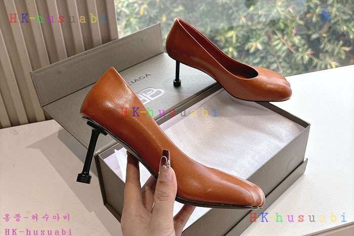 NEW 발렌시아가 신발 신상 B 5594414