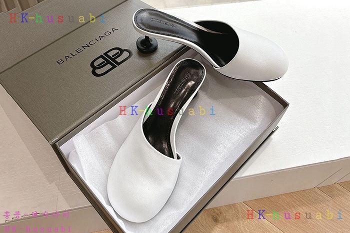 NEW 발렌시아가 신발 신상 B 5594415