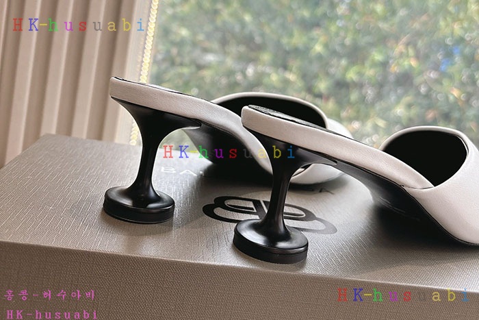 NEW 발렌시아가 신발 신상 B 5594415