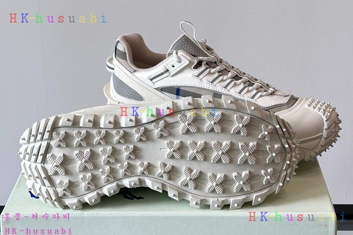 NEW 버버리 스니커즈 신상 B 1150042