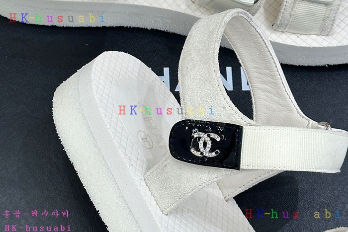 NEW 샤넬 샌들  신상 C 995807