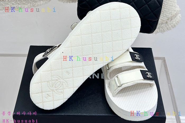 NEW 샤넬 샌들  신상 C 995807