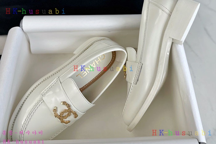 NEW 샤넬 로퍼  신상 C 3046602