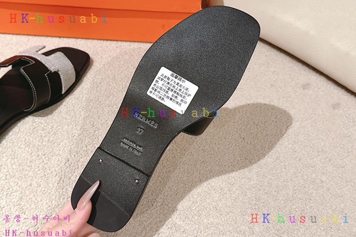 NEW 에르메스 샌들 신상 H 4570040