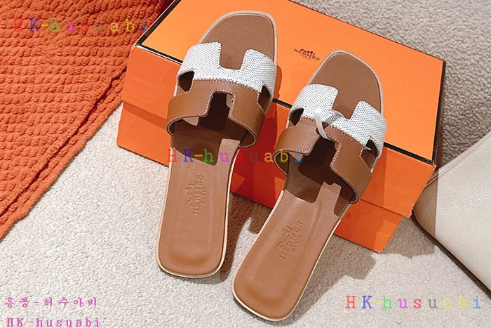 NEW 에르메스 샌들 신상 H 4570042