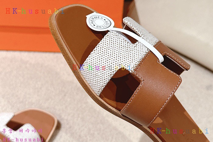 NEW 에르메스 샌들 신상 H 4570042
