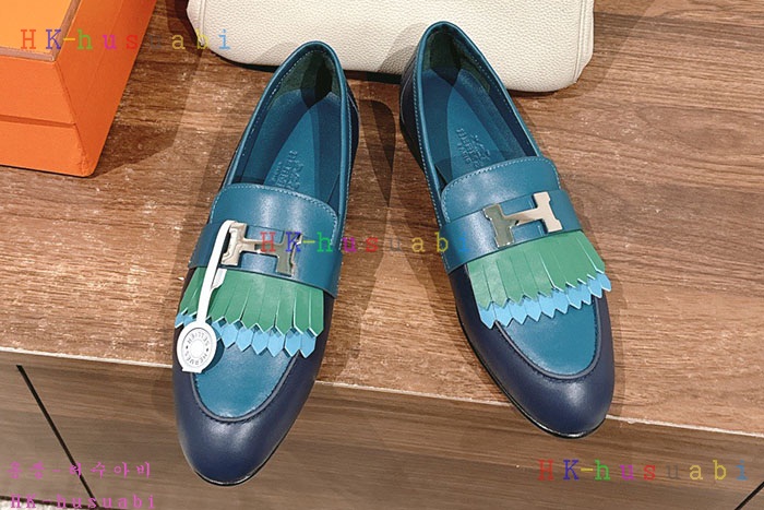 NEW 에르메스 로퍼 신상 H 4585812