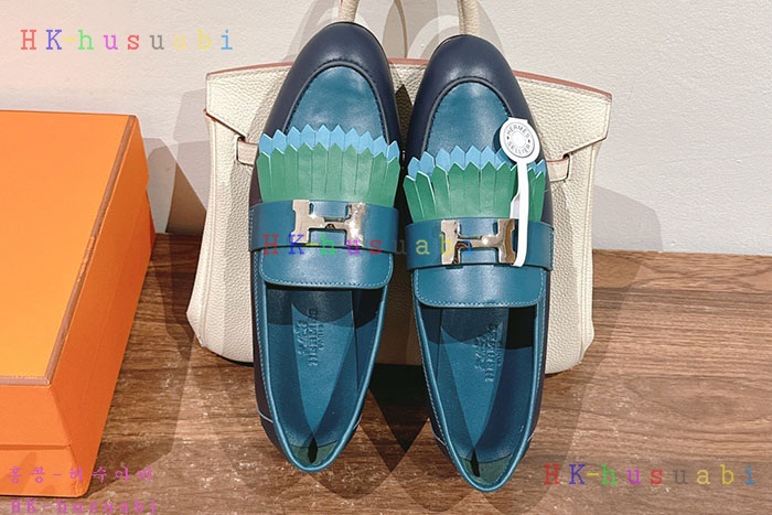 NEW 에르메스 로퍼 신상 H 4585812
