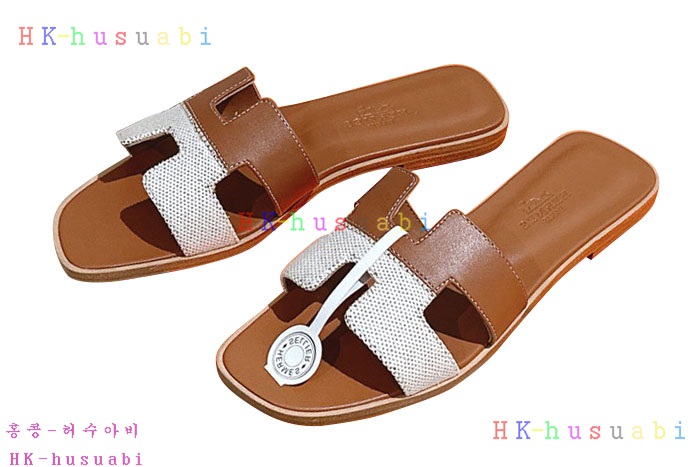 NEW 에르메스 샌들 신상 H 4570042