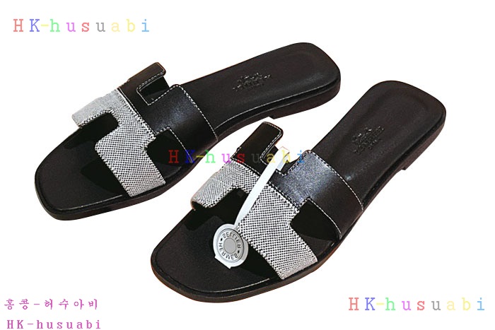 NEW 에르메스 샌들 신상 H 4570040