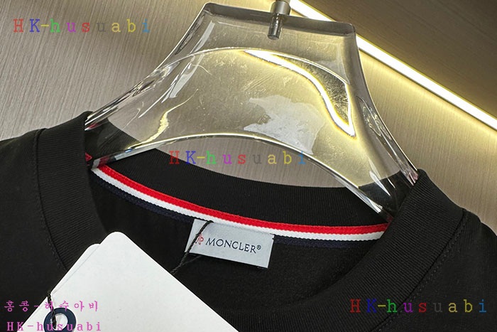 NEW 몽클레어 반팔티 신상 M 2254402