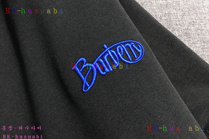 NEW 버버리 반팔티 신상 B 5964008