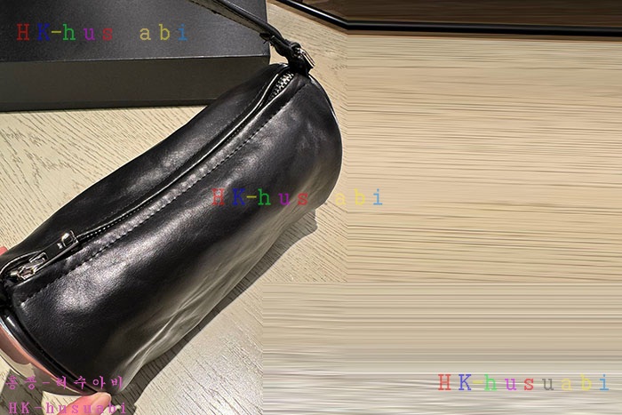 ★미러급★알렉산더왕 블랙 돔 배럴 포셰트 숄더백 W 528901