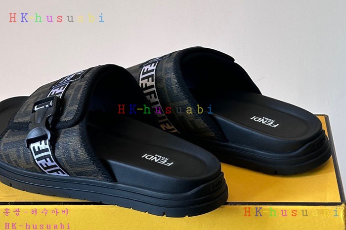 NEW 펜디 샌들 신상 FD 8588701