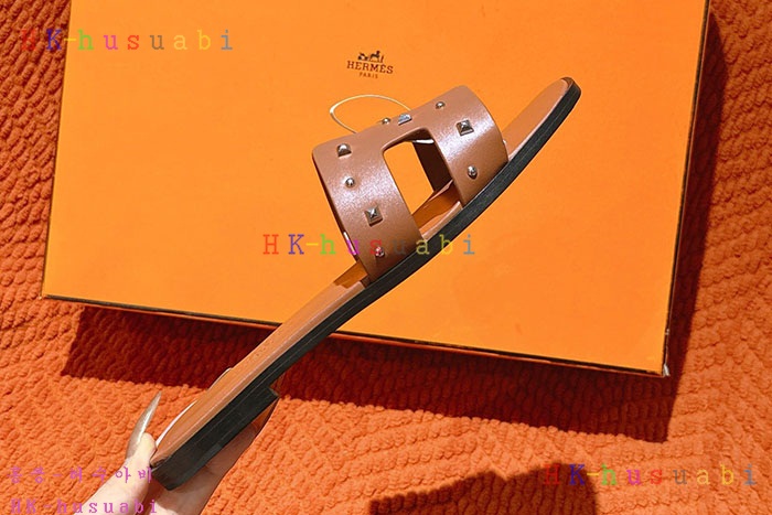 NEW 에르메스 샌들 신상 H 8028045
