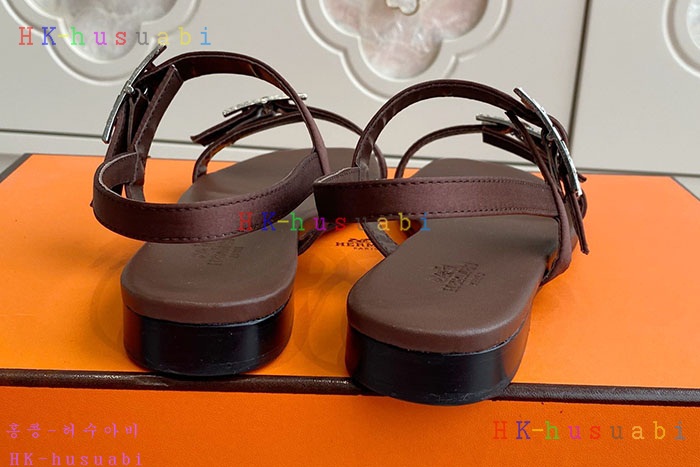 NEW 에르메스 샌들 신상 H 6660113