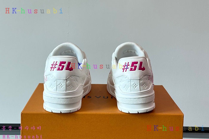 NEW 루이비통 스니커즈 신상 LV  90526601