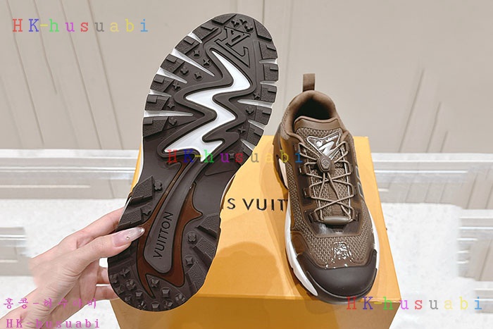 NEW 루이비통 스니커즈 신상 LV  9225001
