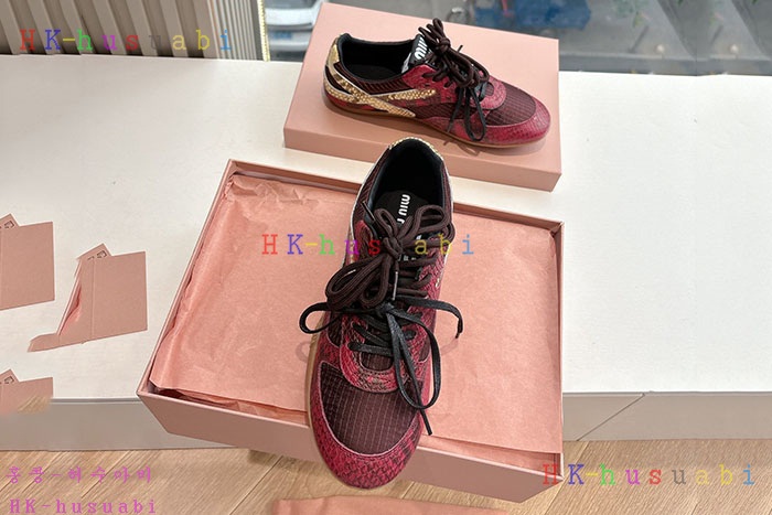 NEW 미우미우 신발 신상 MU 5585570
