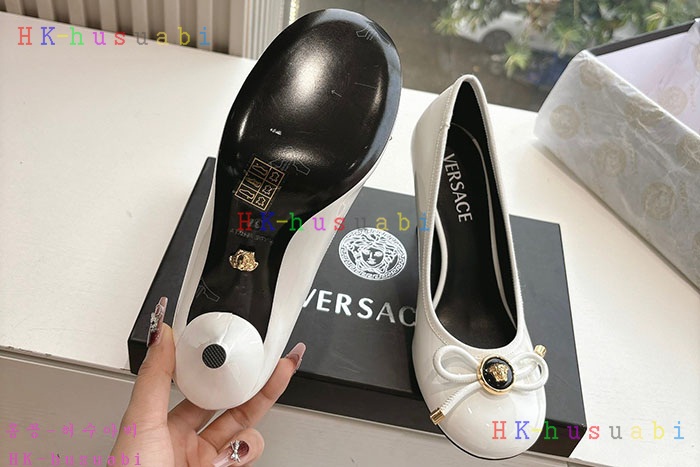 NEW 베르사체 신발 신상 V 45589908