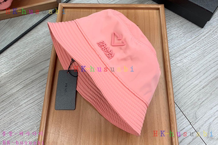 NEW 프라다 모자 신상 P 544702