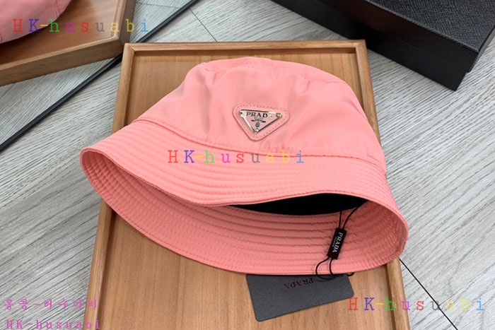 NEW 프라다 모자 신상 P 544702