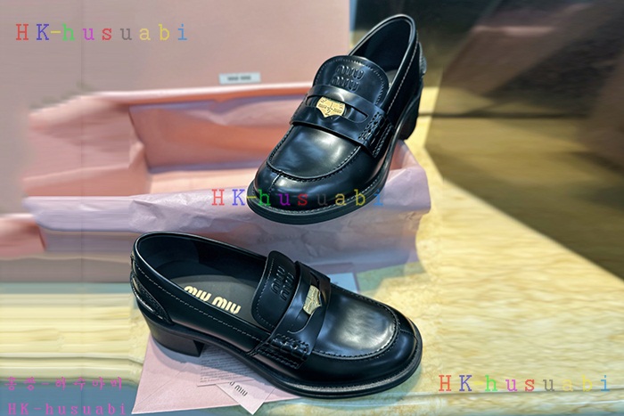 NEW 미우미우 로퍼 신상 MU  692250
