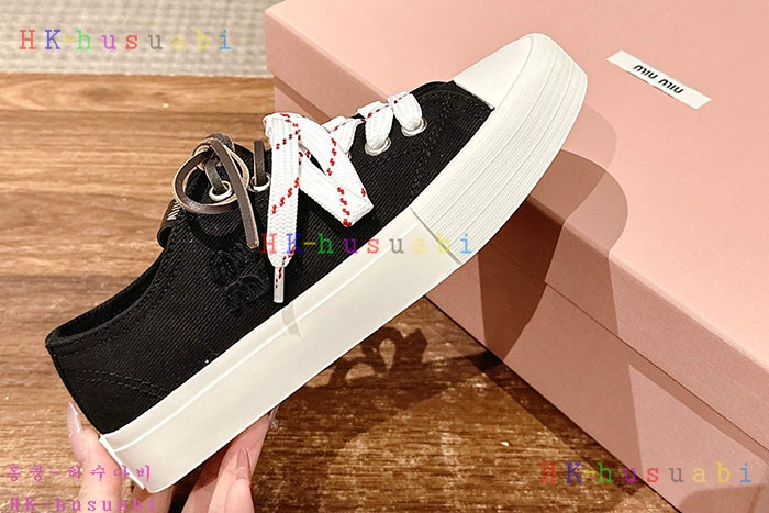NEW 미우미우 신발 신상 MU 5584015