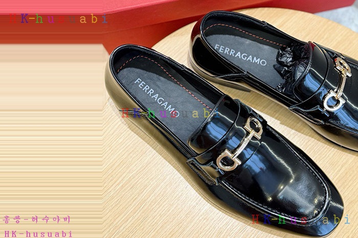 NEW 페라가모 신발 신상 F 240883