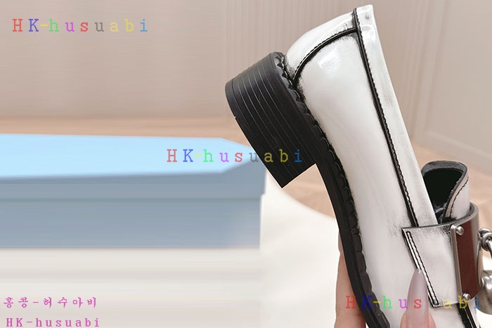 NEW 프라다 로퍼 신상 P 5570462